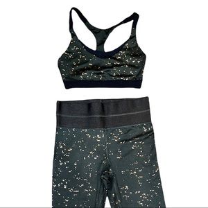 JoyLab by Target Coord Set - Green Fabric W Gold Mettalic, Leggings & Sports Bra